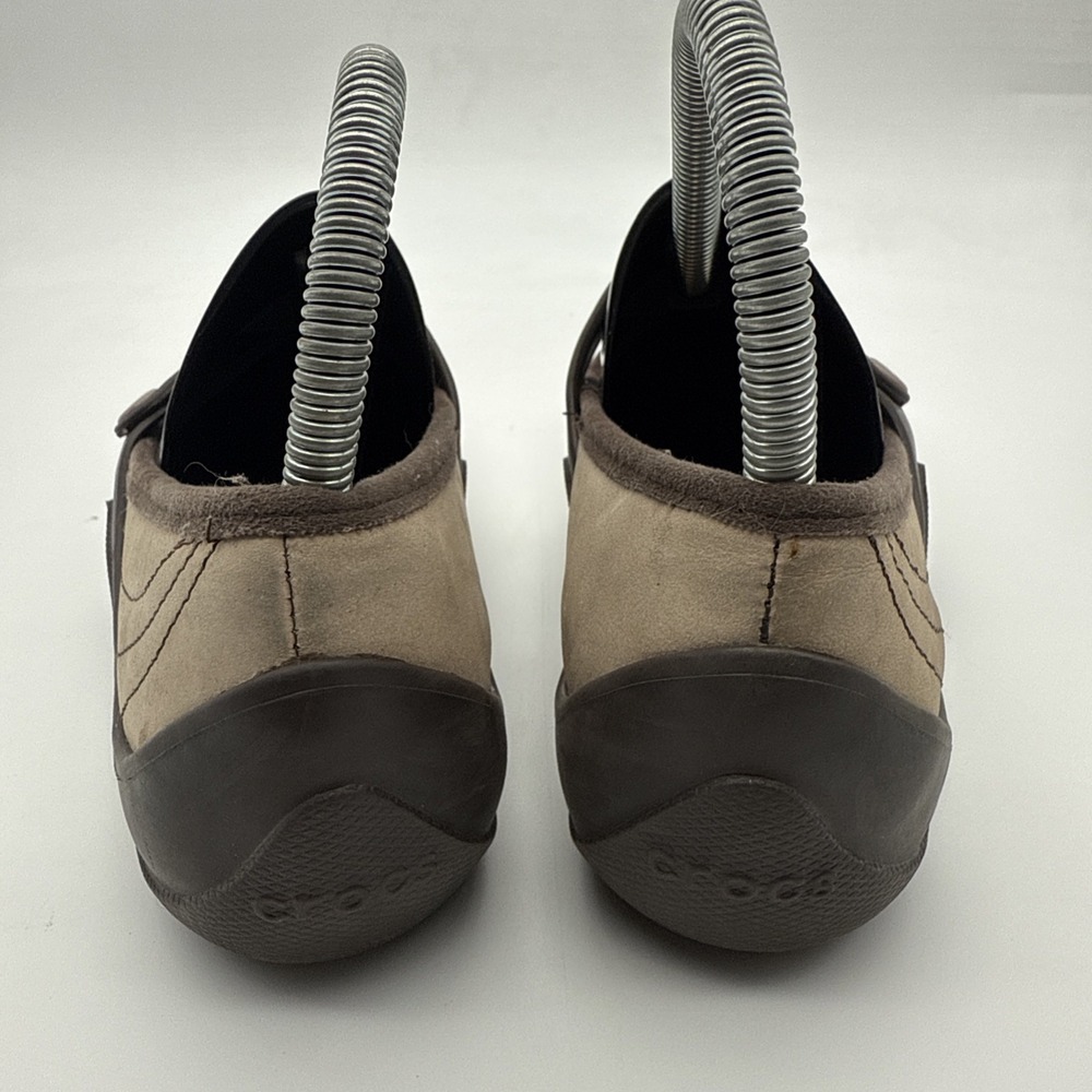 CROCS Mary Jane Flat Ballerina Walking Shoes Womens Sz 6 Espresso Nubuck - Picture 9 of 15